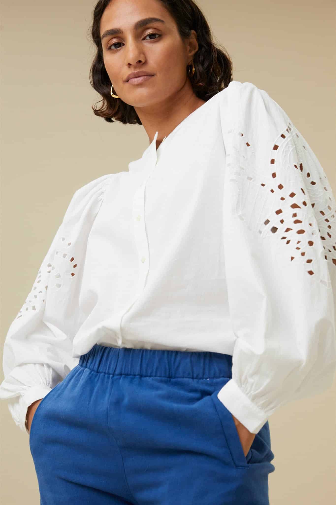 Rikki Embroidery blouse